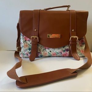 House of Flynn Camera Bag